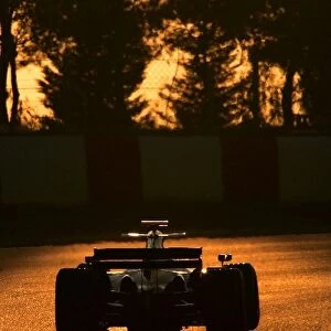 Formula One Testing: Testing carries on into the sunset