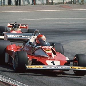 Niki Lauda, 2nd position leads James Hunt: Jarama, Spain. 2nd May 1976