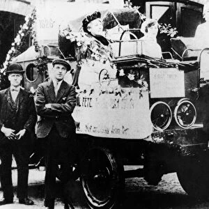 The 1926 Floral Fete in which all the prizes are prams donated by Austins of Corporation