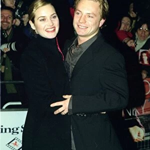 Actress Kate Winslet and fiance Jim Threapleton Nov 1998 arrive for the premiere of