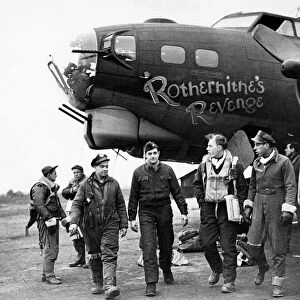 American crew members of the 381st Bomb Group return to a Bomber station of the U. S