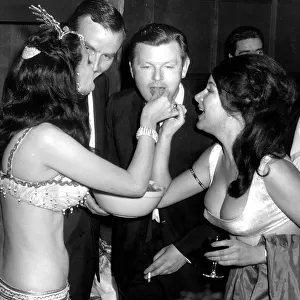 BENNY HILL AT A PARTY - 10 / 05 / 1965