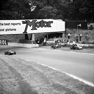 Car racing at Crystal Palace. June 1960 M4310-001