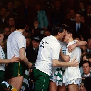 Celtic players celebrating winning Premier League April 1988 pat bonner andy