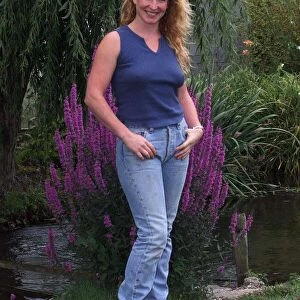 Charlie Dimmock TV Presenter Gardener July 1999 Pictured at the Watergarden in