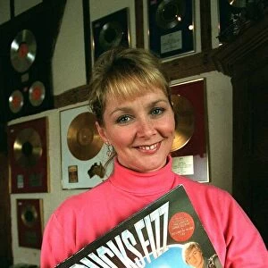 Cheryl Baker at home in Kent April 1998 Cheryl Baker TV presenter