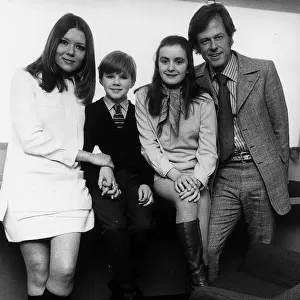 Diana Rigg and Robert Culp with the two children Zuleika Robson