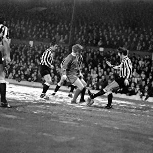 Division one football Liverpool v Newcastle 1969 / 70 Season. February 1970 70-1714