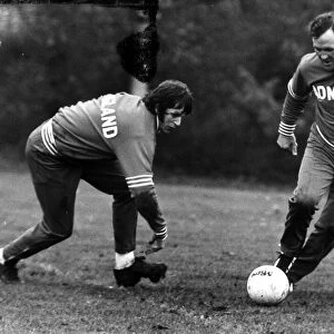 Don Revie joins in on the training to beat Mick Channon May 1976 ***