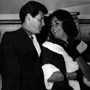 Elizabeth Taylor actress with her husband Eddie Fisher, 26th May 1959