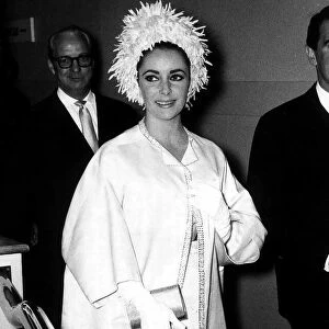 Elizabeth Taylor at opening of film Cleopatra at Dominion cinema London in 1963