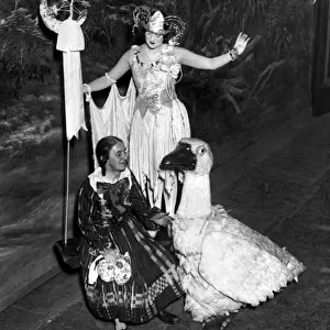 Ernest Leno and Molina Calverby in a scene from the play "Mother Goose"