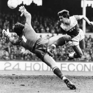 Everton footballer Kevin Sheedy on the ball during the English League Division One match