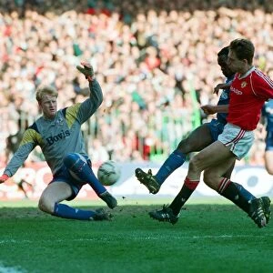 FA Cup. Manchester United 3 v Oldham Athletic 3. 8th April 1990