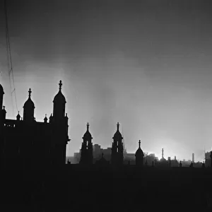 Fires blazing in London, 29th December 1940