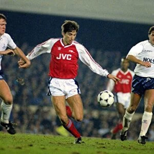 Football English League Division One 1988 / 89 Season. Arsenal 2 v Tottenham Hotspur