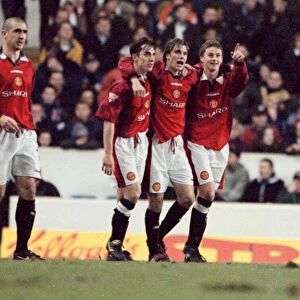 Football - Manchester Uniteds David Beckham with Gary Neville