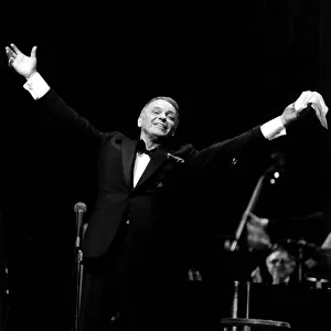 Frank Sinatra - February 1982 at a New York Concert