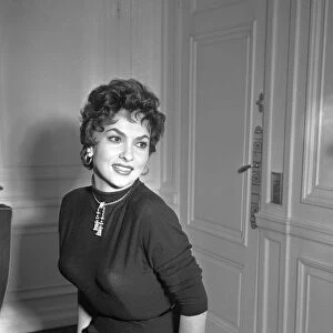 Gina Lollobrigida, Italian actress in London to attend the Royal Film Performance of To