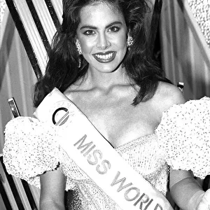 Gina Tolleson of the United States celebrates after being named Miss World 1990 following