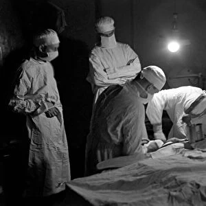 Hospital Operation. On girls tumour on the brain. January 1947 O6263-005