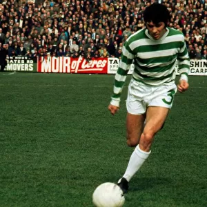 Jimmy Quinn in action for Celtic November 1971