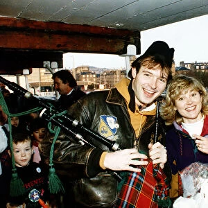 John Leslie with new fellow Blue Peter television presenter Anthea Turner, 1992