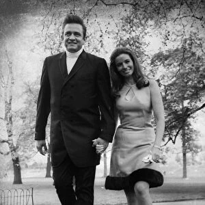 Johnny Cash singer with wife June Carter in London 1968