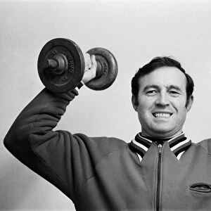 Leicester City manager Jimmy Bloomfield lifting weights. 2nd February 1972