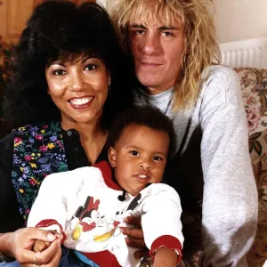 Linda Lewis with boyfriend Saul and son Jesse - October 1989