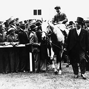 Mahmoud with C Smirke wins Derby at Epsom 1936 led by Aga Khan