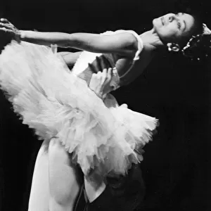 Margot Fonteyn dancing with Rudolf Nureyev at the Royal Ballet - November 1963