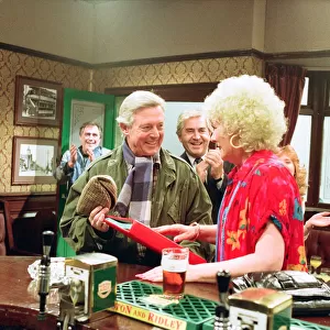 Michael Aspel surprises Liz Dawn for the TV show "This is your Life"