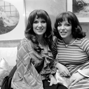 Schauspielerin Joan Collins und Evie Bricusse, Januar 1975