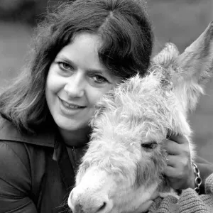 Jean Wooler und Misty der Esel. Januar 1975.