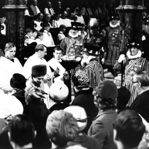 Queen Elizabeth II Maundy Money Ceremony Print 1967 Durham Cathedral Queen Elizabeth II Maundy Money Ceremony Print 1967 Durham Cathedral