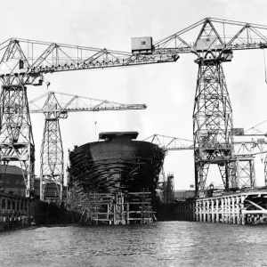 A Ship Being Built at the River Tyne Print A Ship Being Built at the River Tyne Print