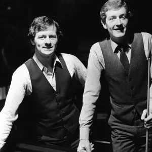 Alex Higgins v Steve Davis Snooker Match Print November 81 Alex Higgins v Steve Davis Snooker Match Print November 81