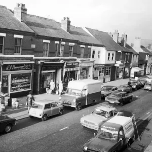 La rue Earlsdon animée Coventry 31 octobre 1973. La rue Earlsdon animée Coventry 31 octobre 1973.