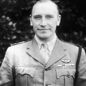 Robert Blair Paddy Mayne, né à Newtownards, comté de Down. Robert Blair Paddy Mayne, né à Newtownards, comté de Down.