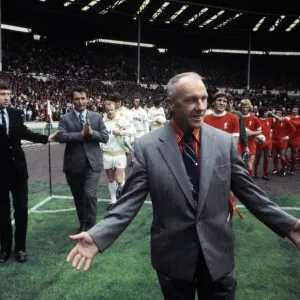 Bill Shankly Leads Out Liverpool at Wembley 1974 Print Bill Shankly Leads Out Liverpool at Wembley 1974 Print