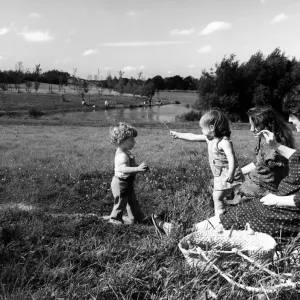 Women and Children in Runcorn Town Park, Cheshire Print 1980 Women and Children in Runcorn Town Park, Cheshire Print 1980