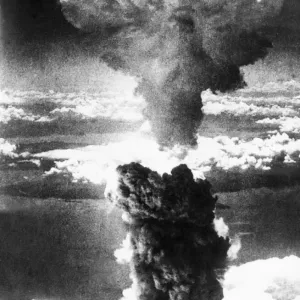 Nagasaki Nuclear Mushroom Cloud Print, 9th August 1945 Nagasaki Nuclear Mushroom Cloud Print, 9th August 1945