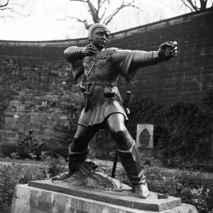Estatua de Robin Hood, Castle Place, Nottingham, Nottinghamshire. Estatua de Robin Hood, Castle Place, Nottingham, Nottinghamshire.
