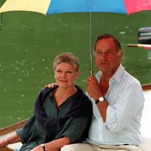 Dame Judi Dench and Geoffrey Palmer Print - 30/06/1992 Rowing Boat Photo Dame Judi Dench and Geoffrey Palmer Print - 30/06/1992 Rowing Boat Photo