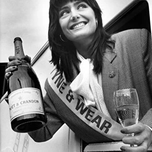 Miss Tyne and Wear Rachel Merrit toasts the exhibition. 16th March 1987