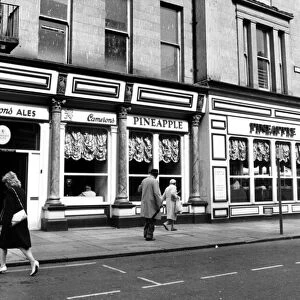Newcastle public houses (pubs / pub) - The Pineapple. 4th September, 1987
