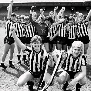 Newcastle United Juniors Team Group photograph 1985. Paul Gascoigne (Gazza