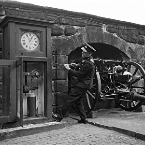 The One O Clock Gun or Time Gun, at Edinburgh Castle