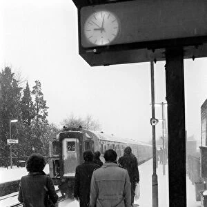 Rush hour in Snow Jan 1982 Camberley Station Surrey at 9 o